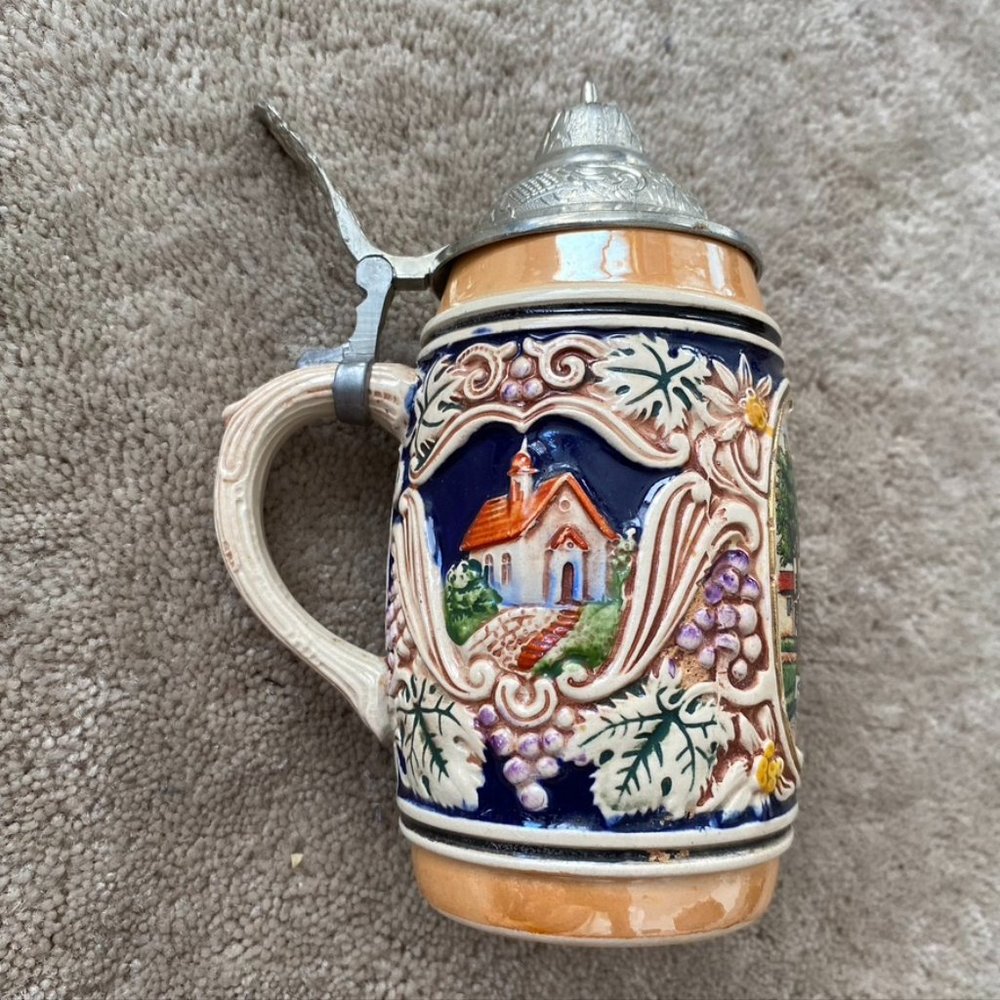 Vintage Beer Stein Handgemalt with Pewter Lid